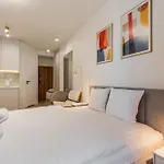 Апартаменти Rentplanet - Quorum *