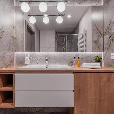 Rentplanet - Quorum Apartmán